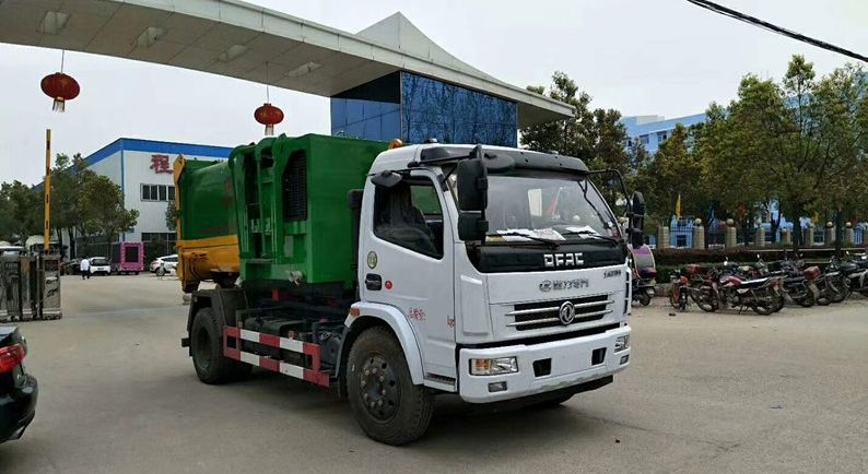 東風6方勾臂垃圾車